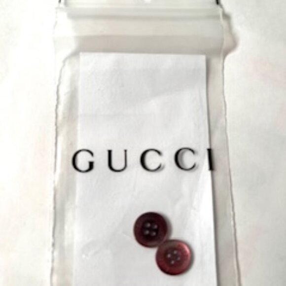 Gucci Blouse in burgundy color, Made in Italy, with bamboo fastener. - Picture 10 of 10